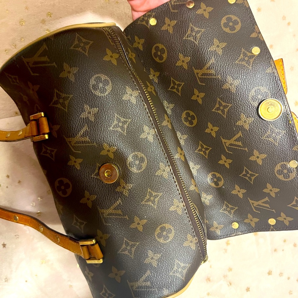 Louis Vuitton Hand Bag